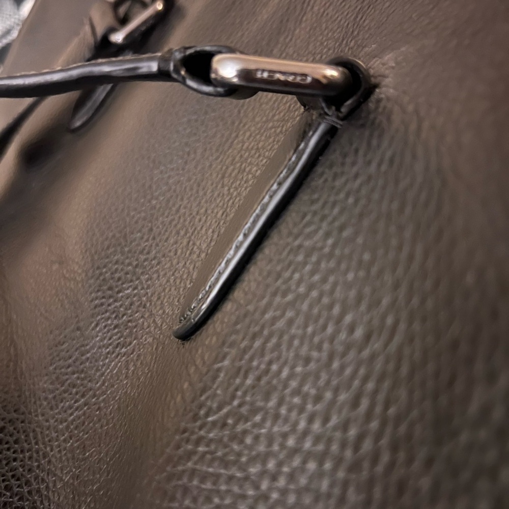 Coach X Jean Michel Basquiat Graham Structured Tote Bag - Picture 12 of 14